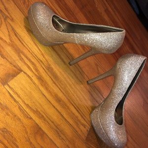 Gold sparkle heels